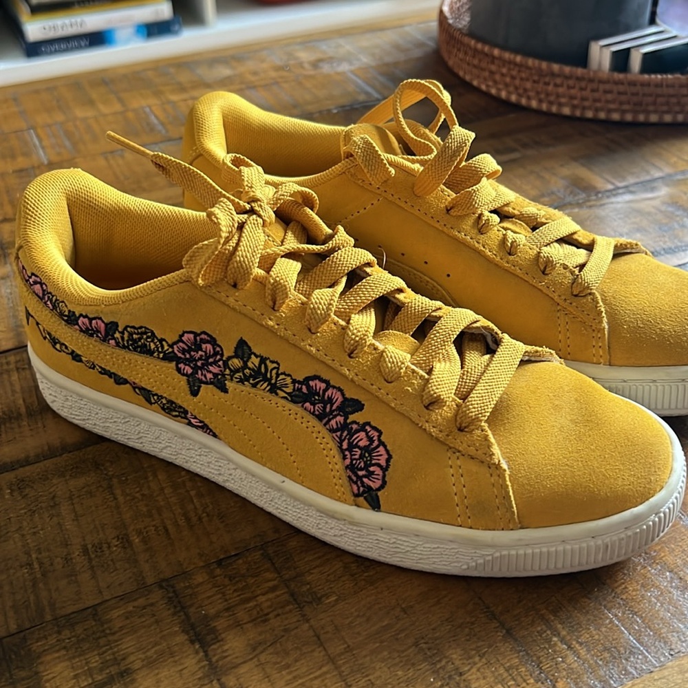 Puma Sneakers